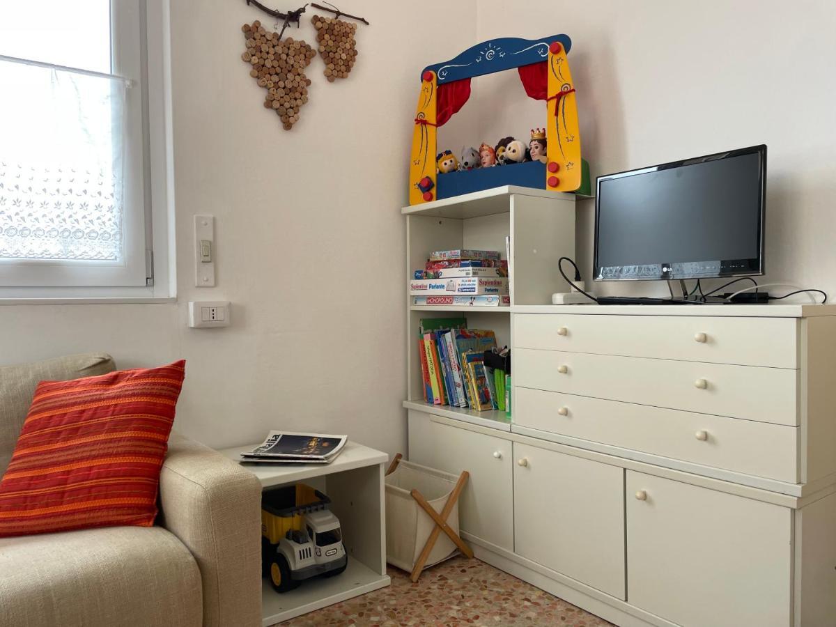 ורבאניה Il Nido Del Merlo Parcheggio E Giardino מראה חיצוני תמונה